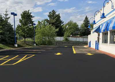 D&J_Asphalt-Drive-thur-and-parking-lot
