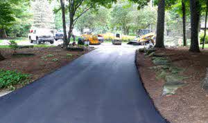 D&J_Asphalt-Driveway-2