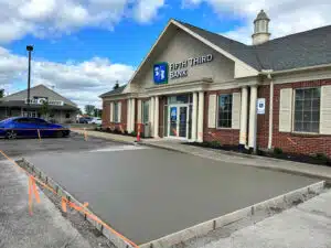 Fifth Third Bank Fremont OH ADA Pad Right View