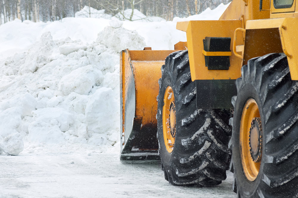 Snow Loader Work in Chesterfield Shores, MI