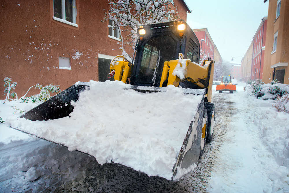 Snow Removal Contractor in Center Line, MI